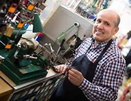 Como Trocar o Miolo da Fechadura em Duque de Caxias: 5 Passos Simples carlos silva chaveiro 1